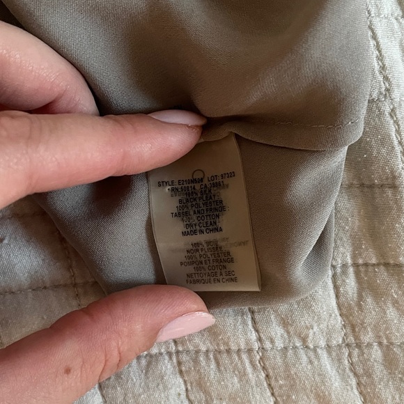 Elie Tahari Silk Grey Top with tassles in size XS - Picture 3 of 3